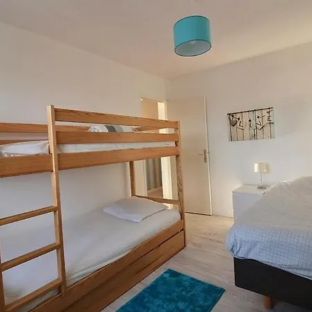 Annonce Professionnelle. Grand Face Au 4ème étage, 3 Chambres, Avec Wifi Appartamento *